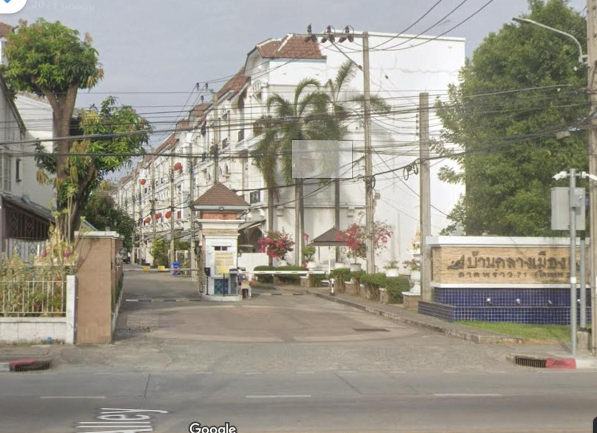 Vายทาวน์โฮม 3.5 ชั้น บ้านกลางเมืองลาดพร้าว71โครงการ2 ติดถนนใหญ่ ทำใหม่ทั้งหมด นอกใน ห้องน้ำ!!! – รูปที่ 3