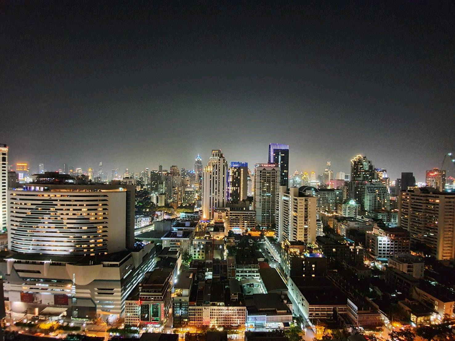 Condo for rent 📍 Aston Asoke 🚄 MRT Sukhumvit / BTS Asoke with WIFI Condo for rent 📍 Aston Asoke 🚄 MRT Sukhumvit / BTS Asoke with WIFI