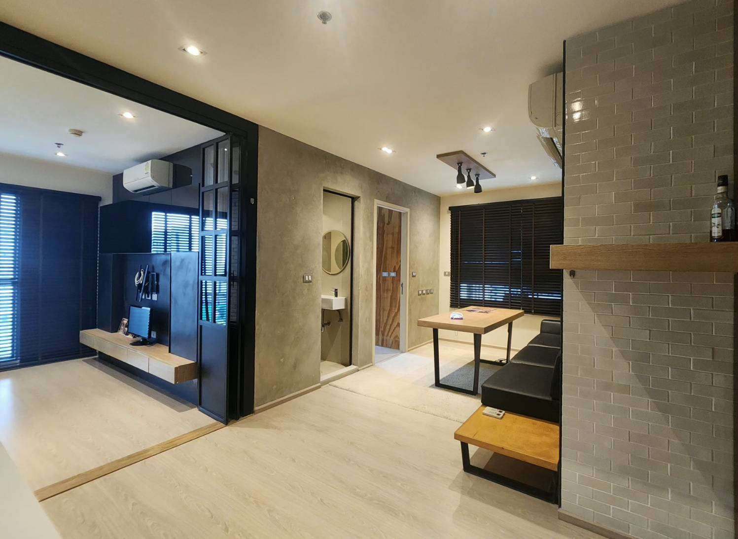 🔥 Rhythm Asoke 2 Corner Loft for Sale – 2 Bedrooms, Floor 21, Just 350 m to MRT Rama 9 ✨