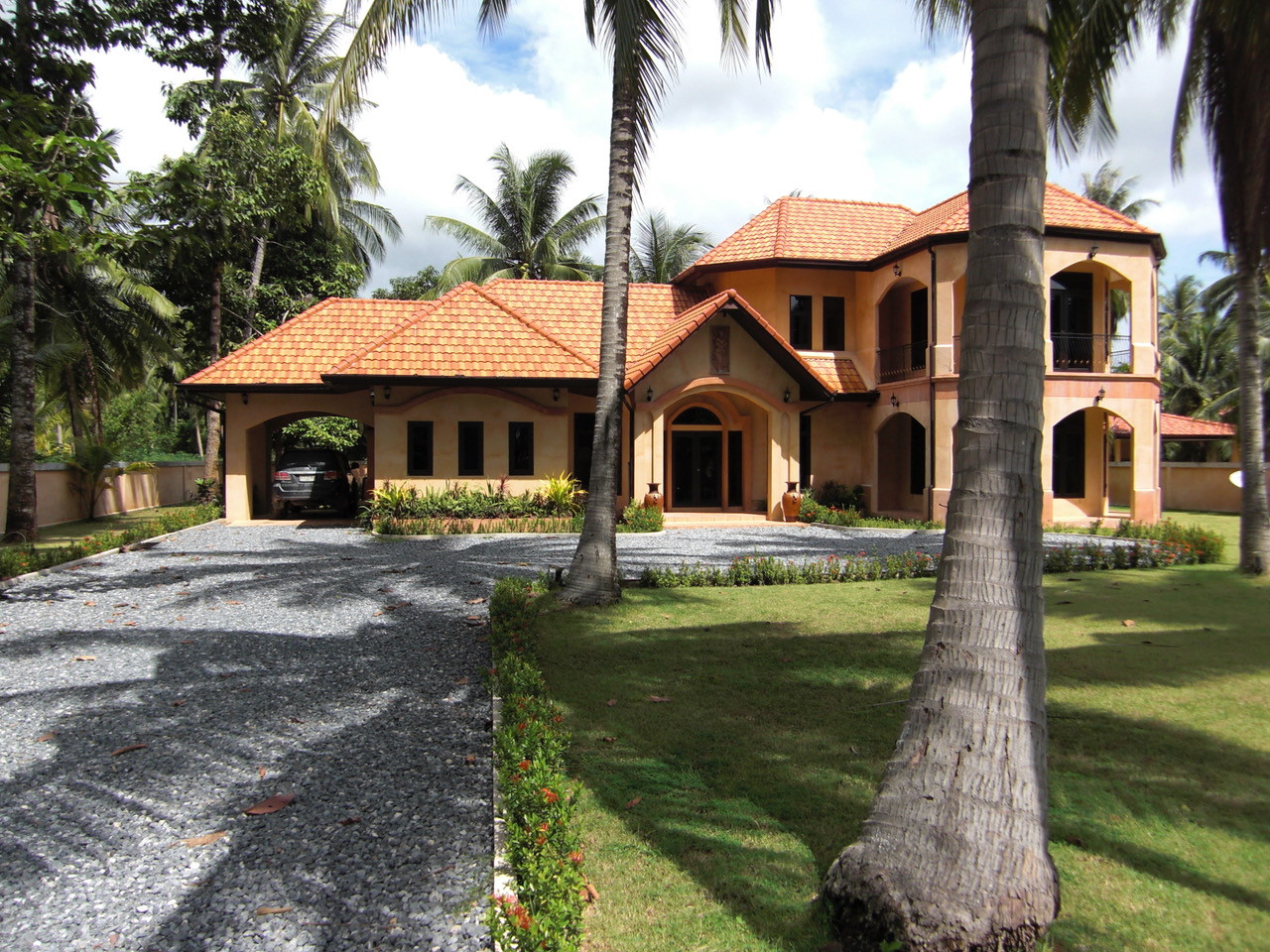 Exclusive Mediterranean Pool Villa on 1 Rai Land