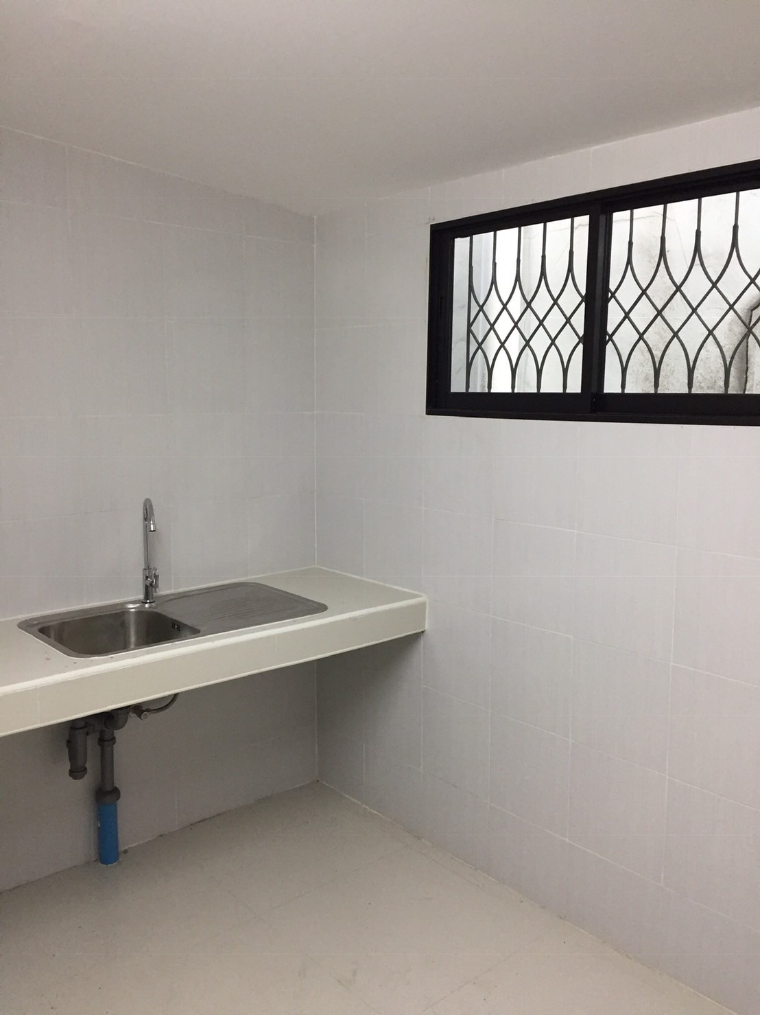 urgent! 4-story shophouse for rent, next to On Nut Road. Entrance to Soi On Nut 47. If interested, contact 082-3223695. – รูปที่ 4
