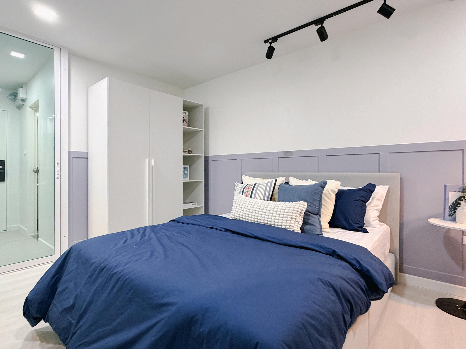 We Condo Ekkamai-Ramintra Beautiful room, fully decorated Located on the main road along the expressway, easy to travel. We Condo Ekkamai-Ramintra Beautiful room, fully decorated Located on the main road along the expressway, easy to travel.