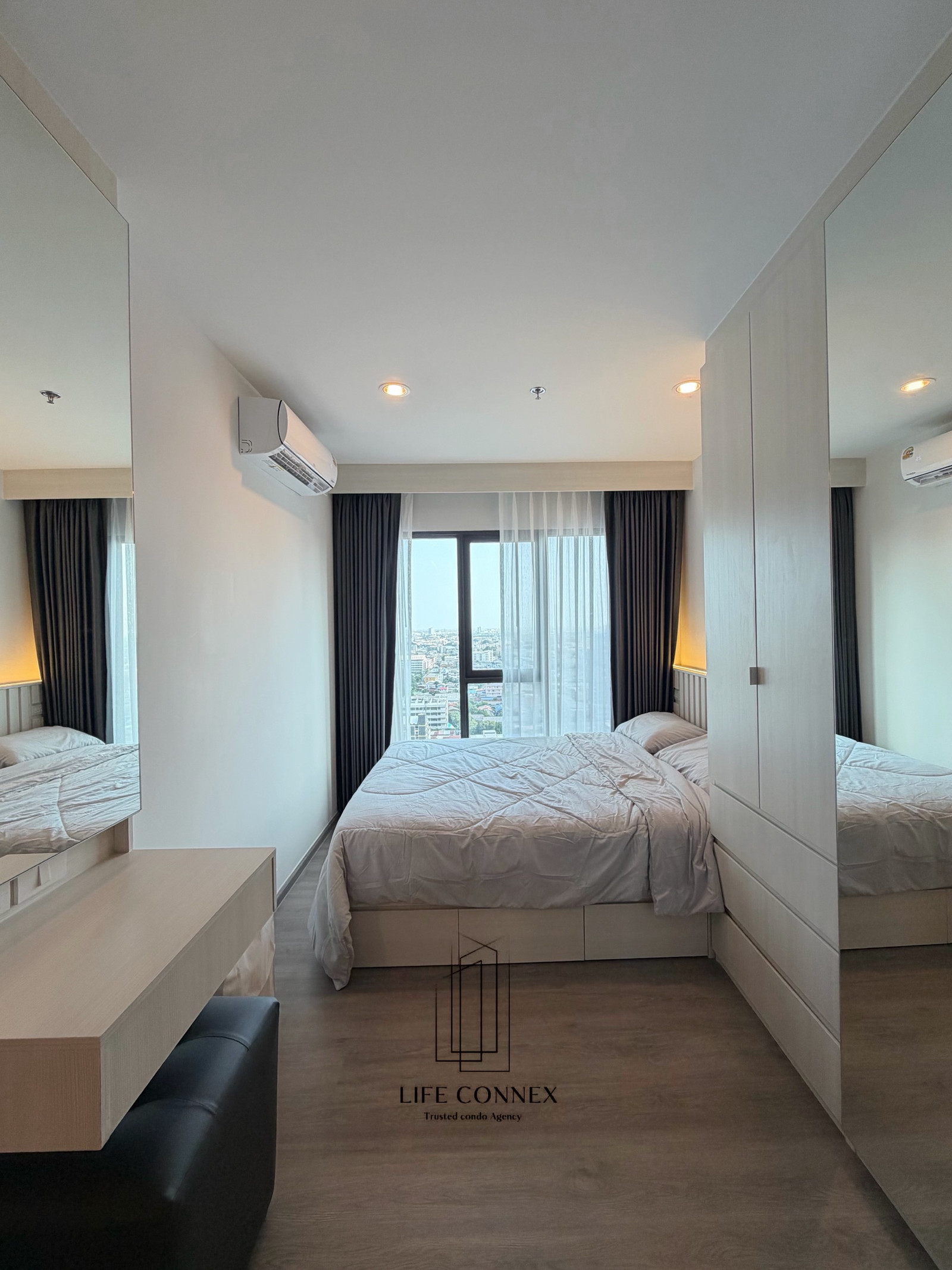 🍀Regent home wuttakat ห้องใหม่แกะกล่อง ตู้เสื้อผ้าบานใหญ่ เฟอร์ครบ พร้อมเข้าอยู่🍀 🍀Regent home wuttakat ห้องใหม่แกะกล่อง ตู้เสื้อผ้าบานใหญ่ เฟอร์ครบ พร้อมเข้าอยู่🍀