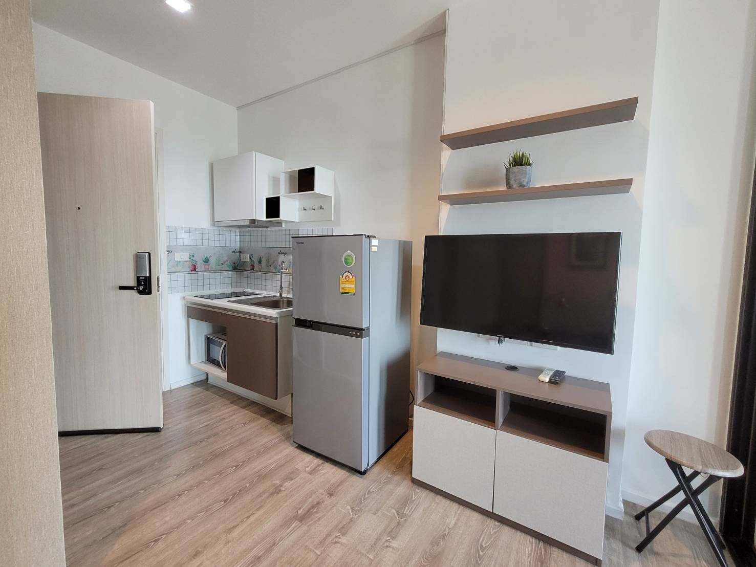 Code: KJS693 Selling KnightsBridge Sky River Ocean, KnightsBridge Sky River Ocean, inquire @kjcondo (with @ in front)