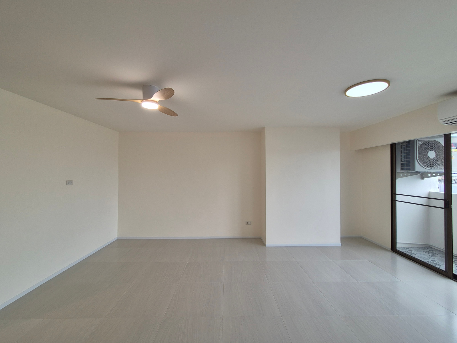 Condo for sale PST Condo Ville Tower 2, Soi Nonsi 14, studio room, 6th floor, usable area 43 sq m, 1 bathroom, 1 balcony, city view, price 2.2 million baht. Contact 086-9823056 Pranisa or 084-5509497 Tim for more information. And are happy to make an appo – รูปที่ 4
