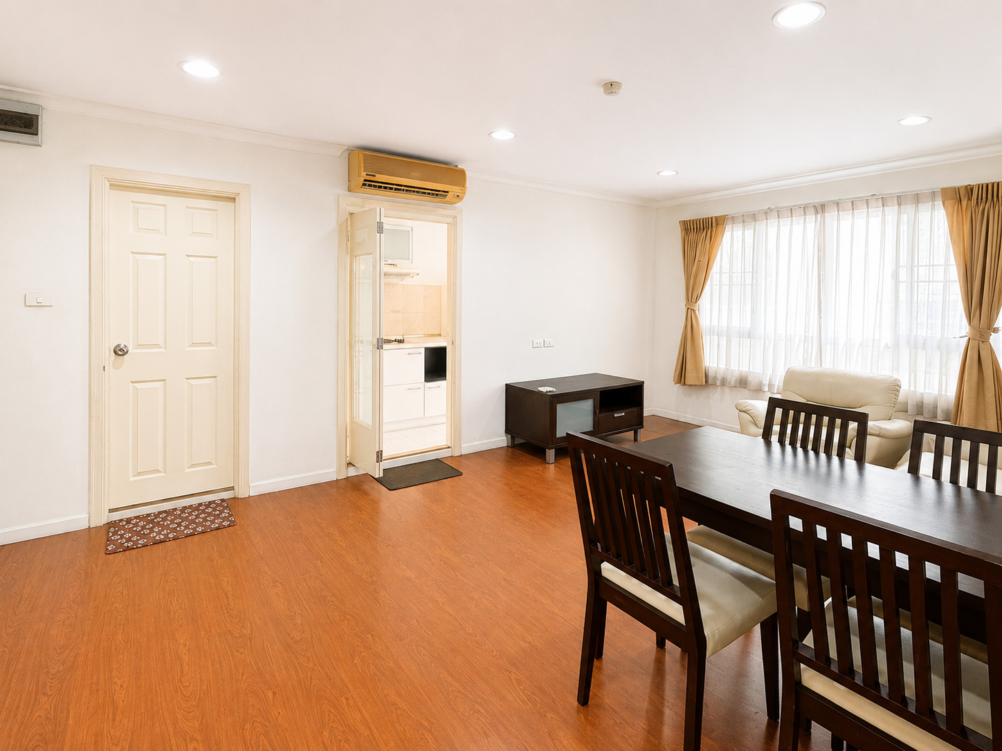 เช่าคอนโด ฟรี!!ส่วนกลาง 2 นอน 4 นาที BTS พร้อมพงษ์ ลุมพินี สวีท สุขุมวิท 41 Condo for Rent Free!!cam fee 4 min 2 bedroom BTS Phrom Phong Station Lumpini Suite Sukhumvit 41 เช่าคอนโด ฟรี!!ส่วนกลาง 2 นอน 4 นาที BTS พร้อมพงษ์ ลุมพินี สวีท สุขุมวิท 41 Condo for Rent Free!!cam fee 4 min 2 bedroom BTS Phrom Phong Station Lumpini Suite Sukhumvit 41