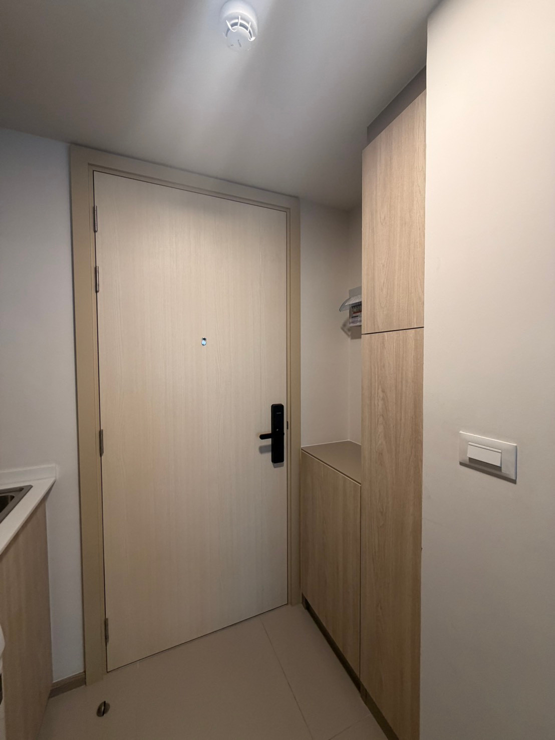 🏙️ **Condo for rent, pool view, The Best Downtown Khon Kaen** ✨ Room size 24 sq m, Building A, 8th floor, 9,000 baht/month, contact Line @802dkhwu, quick response, make an appointment to see the room right away. – รูปที่ 3