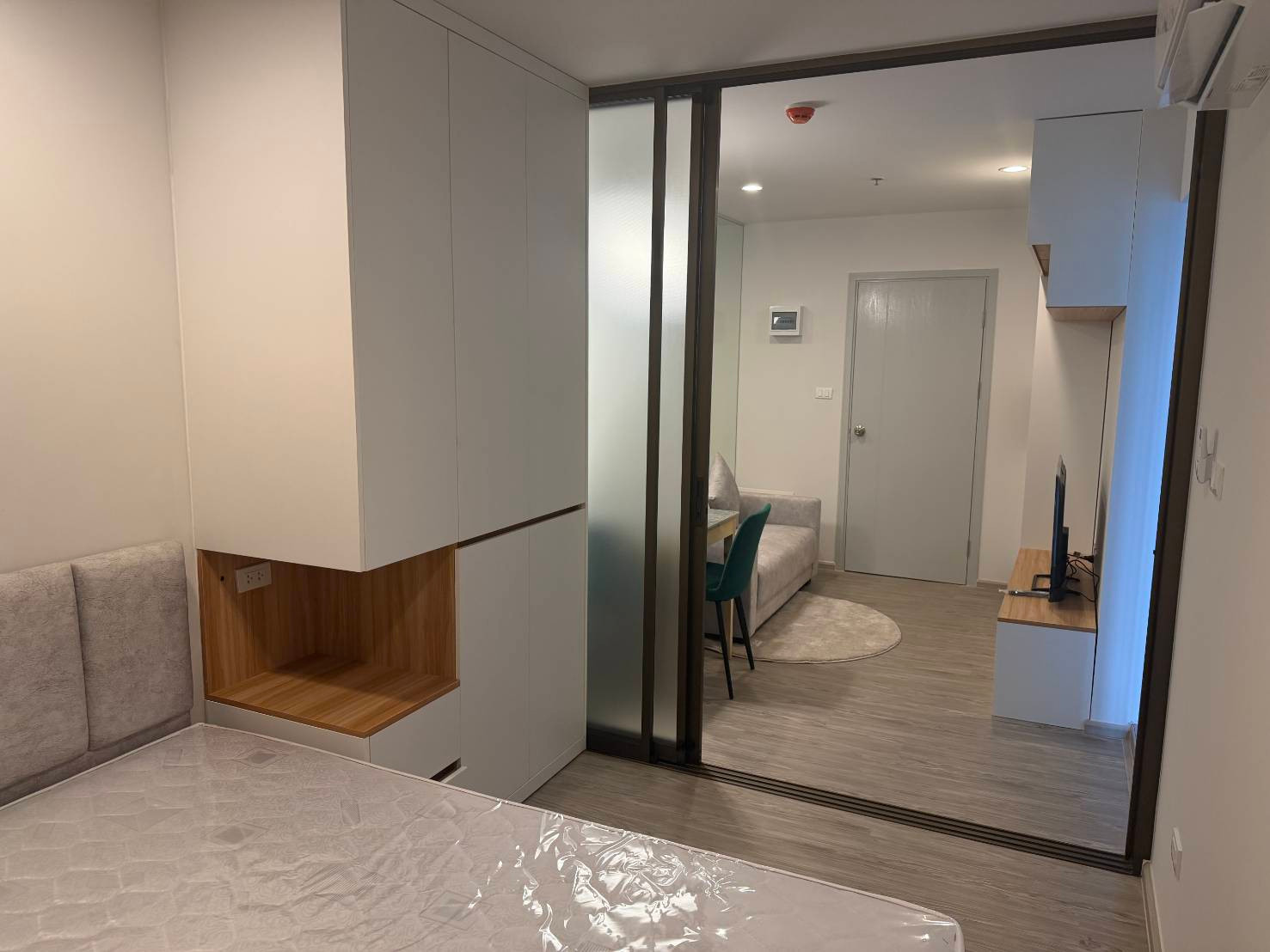 👑✨ Regent Home Wutthakat (รีเจ้นท์ โฮม วุฒากาศ) 👑✨ คอนโด High-Rise ทำเลดี ติดถนนราชพฤกษ์ ใกล้ถนนวุฒากาศ เดินทางสะดวก ห่างจาก BTS วุฒากาศเพียง 180 เมตร – รูปที่ 4