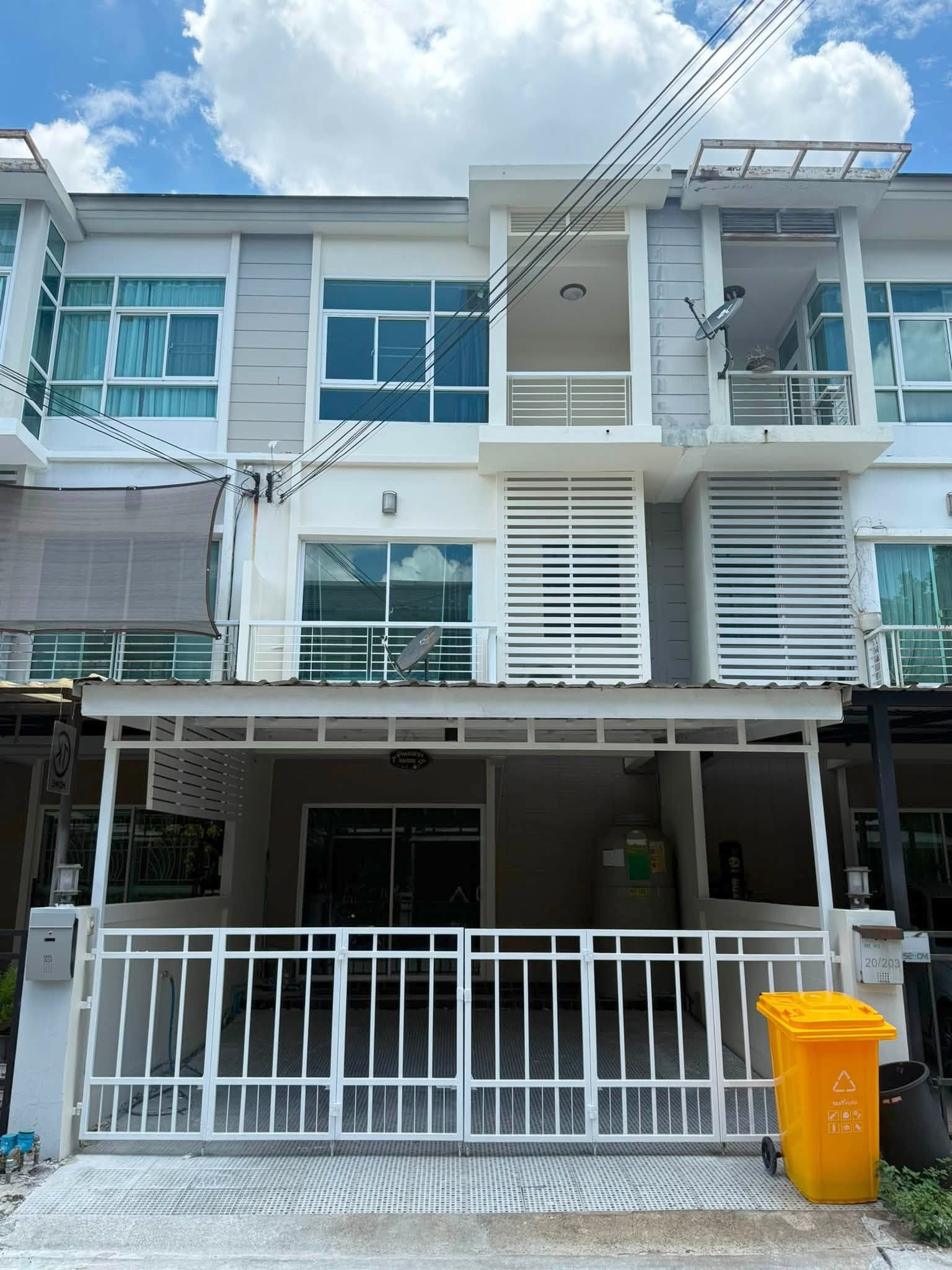 Townhome For Rent : The Metro Rama 9📍Krungthep Kreetha - Phatthanakan | Near Stamford University