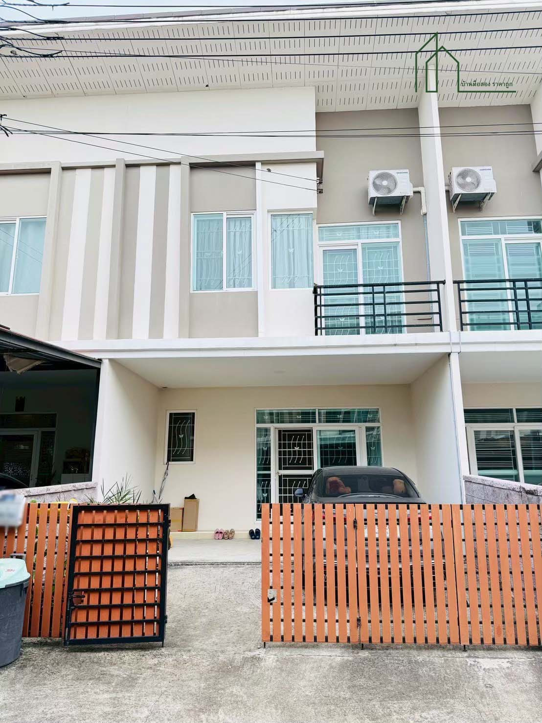 ทาวน์โฮม 2 ชั้น พร้อมอยู่ หมู่บ้านกัสโต้ บางนา-สุวรรณภูมิ ถนนวัดศรีวารีน้อย ทาวน์โฮม 2 ชั้น พร้อมอยู่ หมู่บ้านกัสโต้ บางนา-สุวรรณภูมิ ถนนวัดศรีวารีน้อย