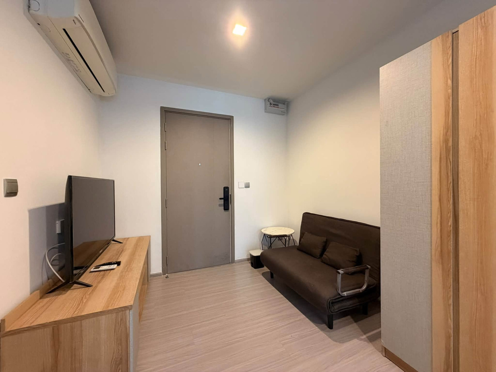 PFD-09210 Condo for rent, Life Asoke Hype : Newly renovated unit, ready to move in. PFD-09210 Condo for rent, Life Asoke Hype : Newly renovated unit, ready to move in.