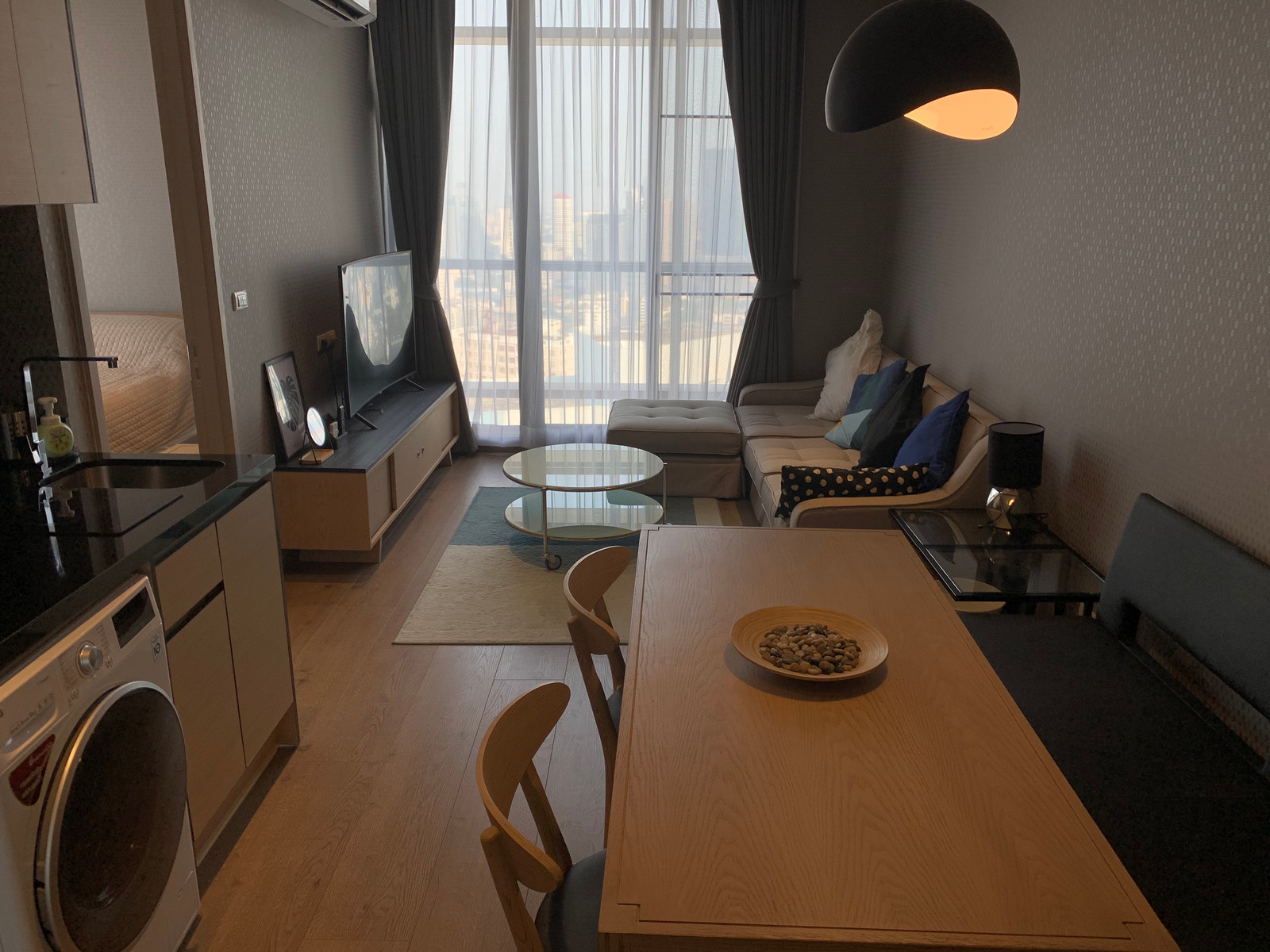 สุขุมวิท 24 – ห้อง Built-in ครบ ห่าง BTS พร้อมพงษ์ 650 เมตร