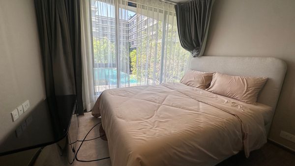 Ideo Mobi Sukhumvit 40, 3 bedrooms, 10 million baht. Current selling price is more than 3 million baht lower than the original cost.