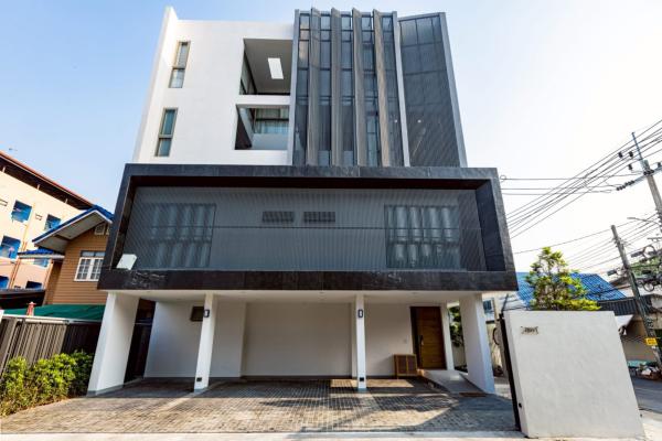 ขายบ้าน  ซิมเมททรี่ เกษตร - นวมินทร์ นวมินทร์ เขต บึงกุ่ม กรุงเทพ CX-176657