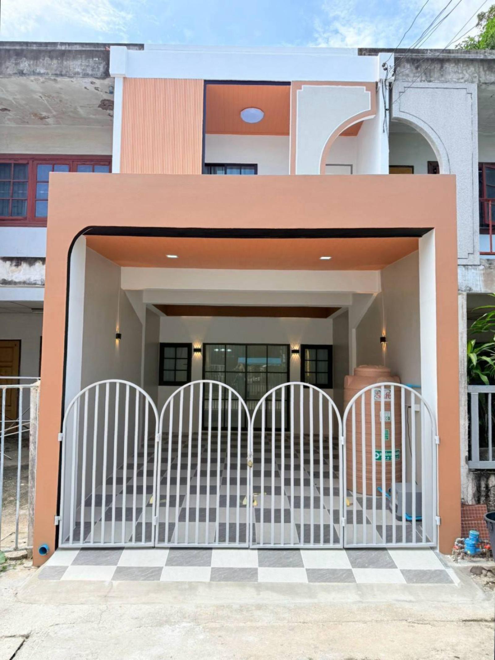 ขายทาวน์เฮ้าส์/ทาวน์โฮม หมู่บ้านจิรธร รามคำแหง 152 MRT-มีนบุร ราษฎร์พัฒนา เขต สะพานสูง กรุงเทพ CX-177844 ขายทาวน์เฮ้าส์/ทาวน์โฮม หมู่บ้านจิรธร รามคำแหง 152 MRT-มีนบุร ราษฎร์พัฒนา เขต สะพานสูง กรุงเทพ CX-177844