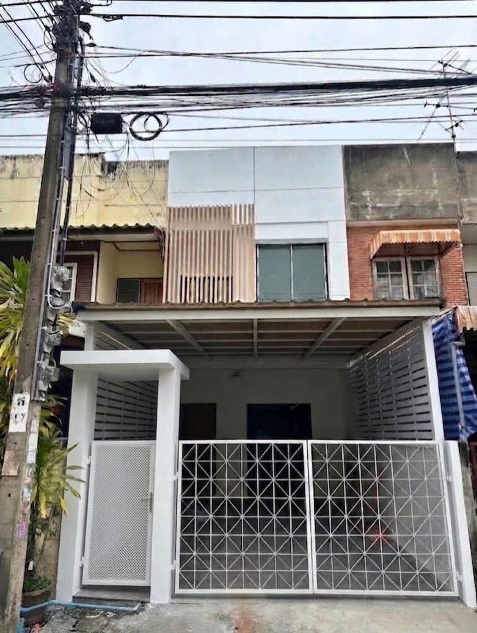 For Sale Townhouse/Townhome , Charan Villa 1 , newly renovated , Bang Khun Si , Bangkok Noi , Bangkok , CX-177270 For Sale Townhouse/Townhome , Charan Villa 1 , newly renovated , Bang Khun Si , Bangkok Noi , Bangkok , CX-177270
