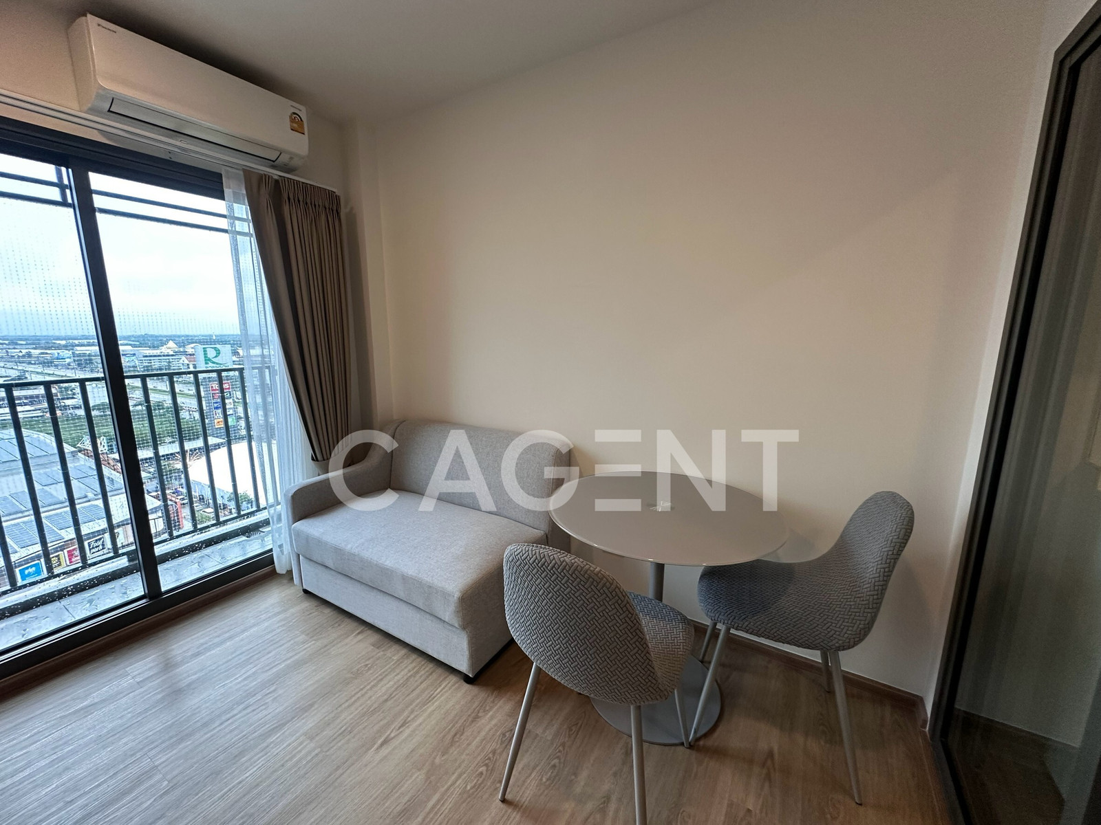 Condo for rent “Escent Ville Suphanburi“ new condo next to Robinson Lifestyle Suphanburi. – รูปที่ 2