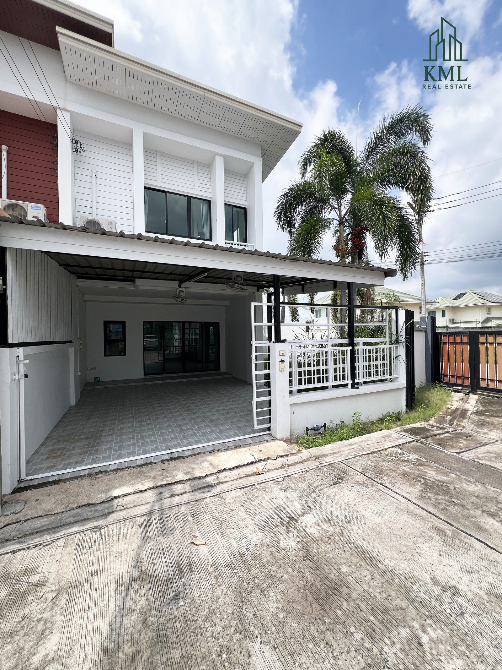 🏡🌳 ทาวน์เฮ้าส์หลังริม สวนสนามหญ้าข้างบ้าน บิวท์อินครบ จอดรถ 2 คัน ภัททาทาวน์ พัทยา – รูปที่ 2