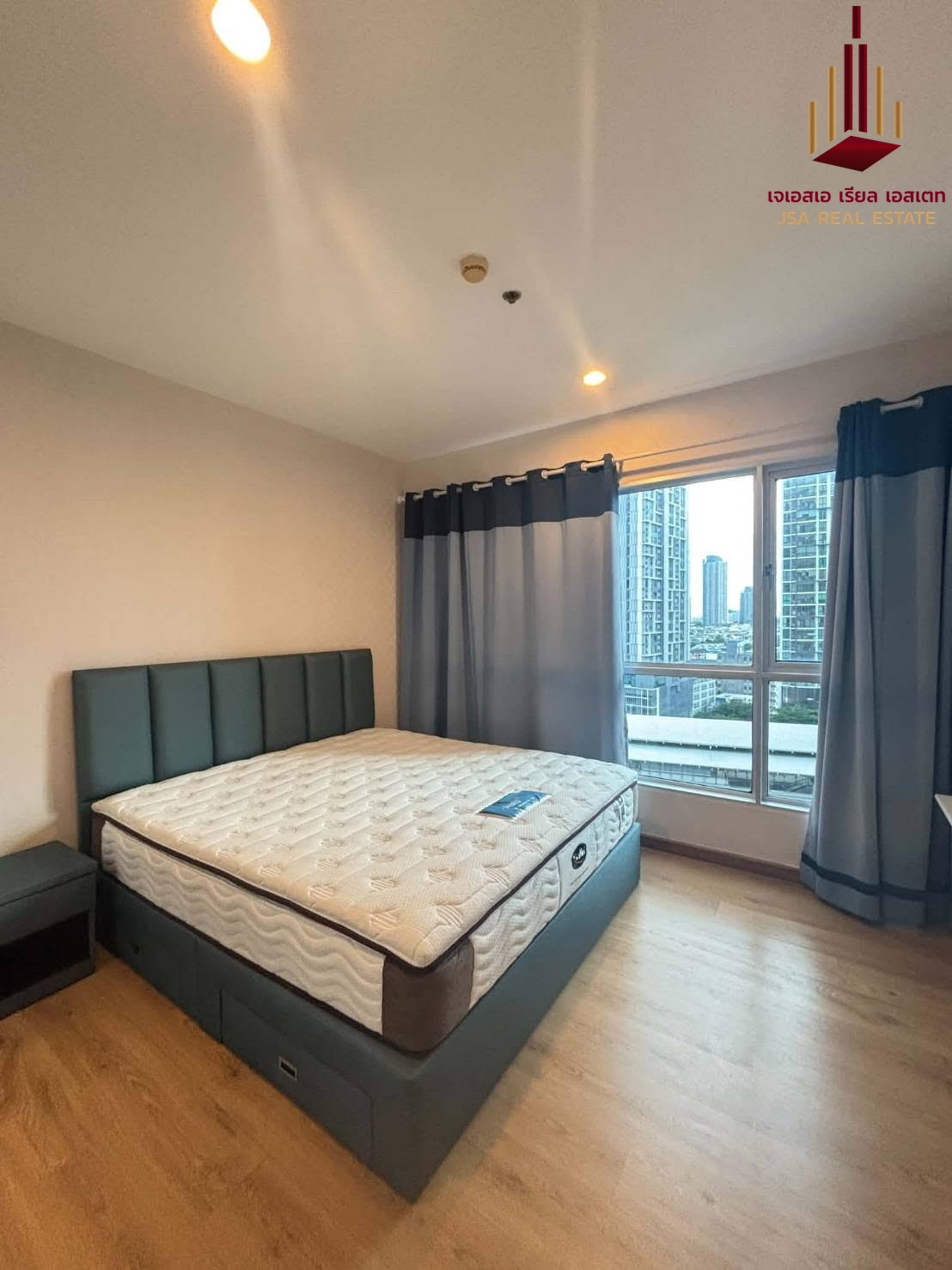 ✨ For Sale: Hive Sathorn Condo ✨ 💰 Only 5,400,000 THB