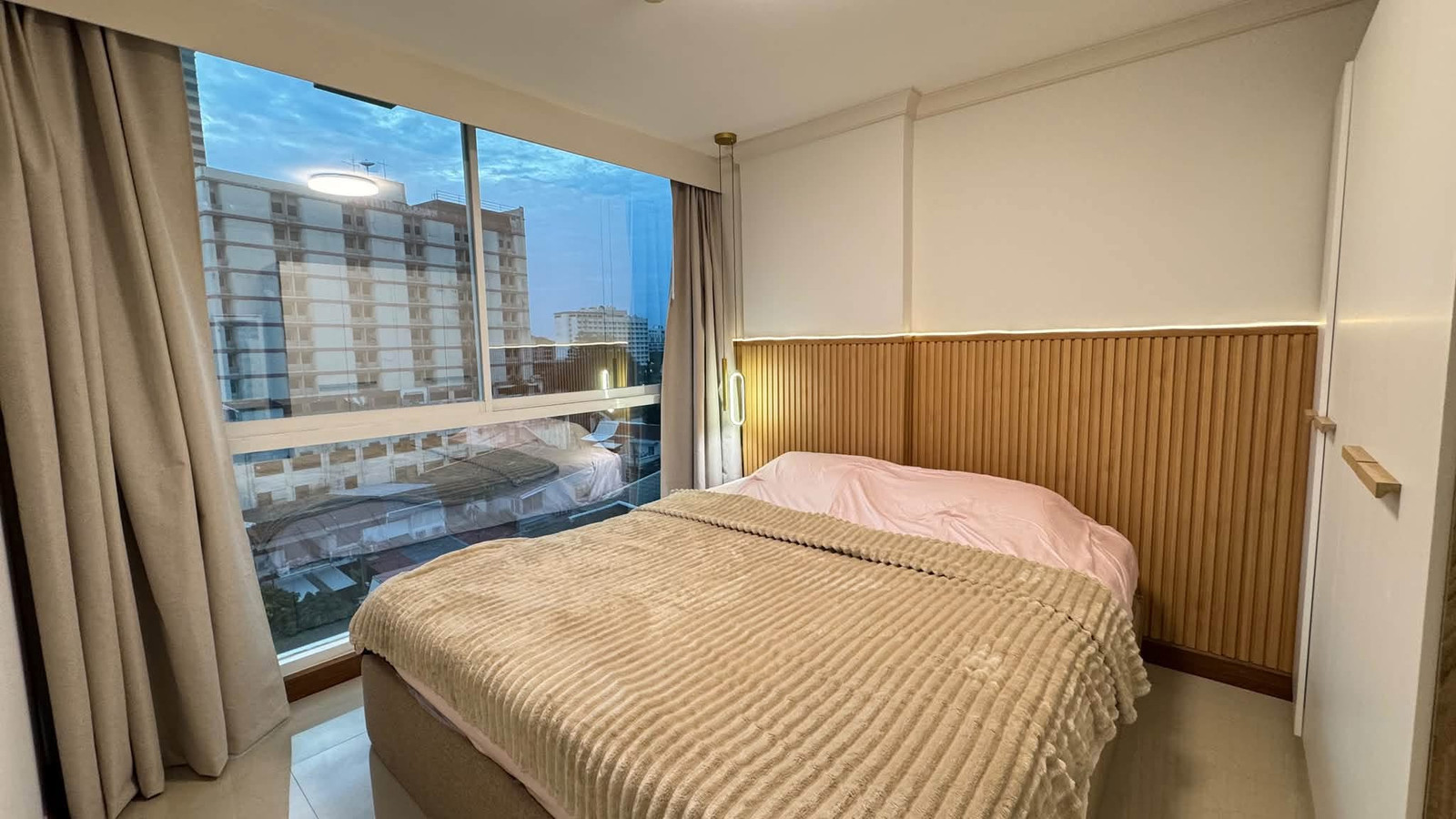 C260237 Chateau in town phahol 11, 45 sqm 1 bed fully furnished, 25,000 thb C260237 Chateau in town phahol 11, 45 sqm 1 bed fully furnished, 25,000 thb