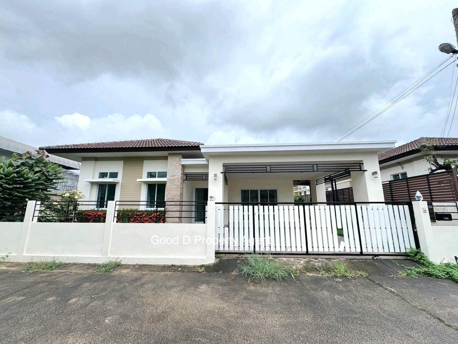 Corner detached house for sale De Cottage Village, Khod Hin-Rayong #No flooding 2,690,000.-