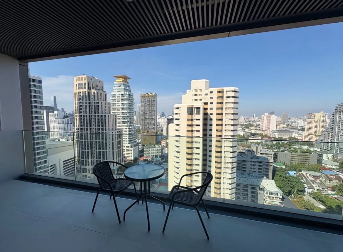 Vittorio Sukhumvit 39 เช่า 140k Vittorio Sukhumvit 39 เช่า 140k