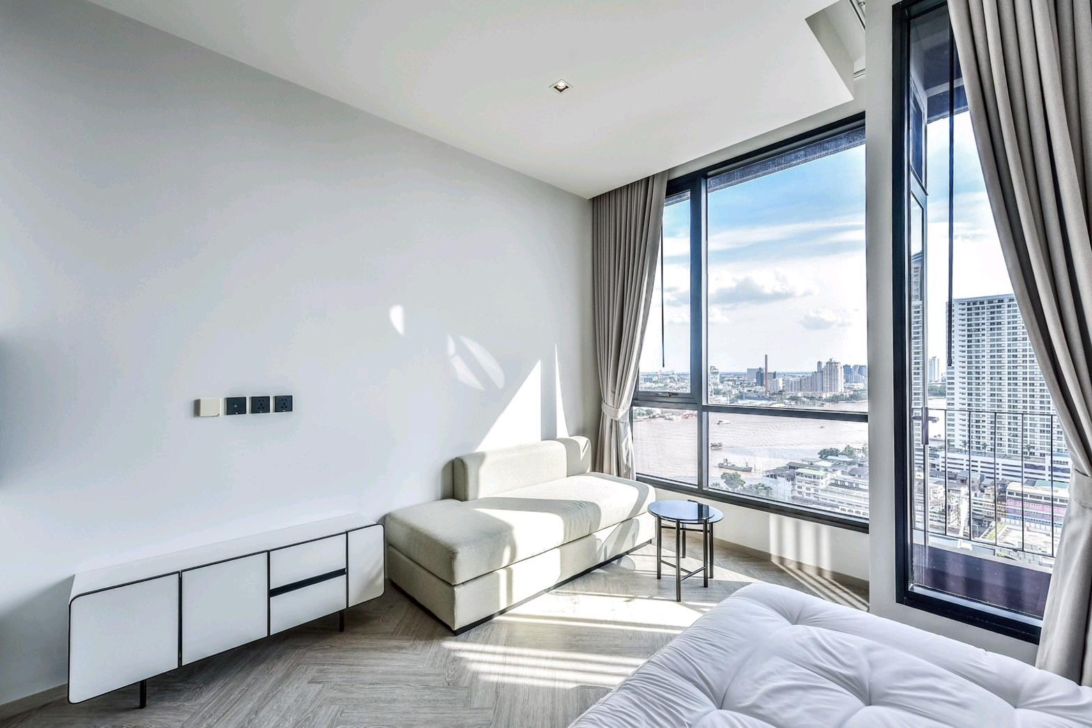 For Rent : Chapter Charoen Nakhon Riverside Studio, high floor, fully furnished. For Rent : Chapter Charoen Nakhon Riverside Studio, high floor, fully furnished.