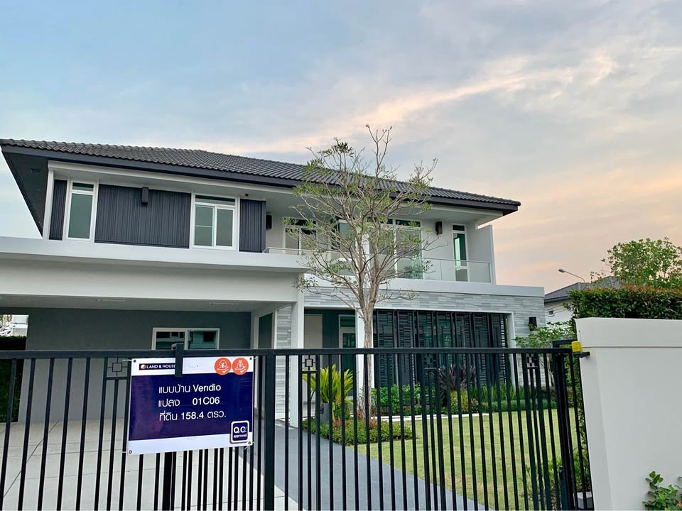 ให้เช่าบ้านเดี่ยว มัณฑนา เลค วัชรพล (158.4 ตร.ว.) 4นอน5น้ำ บ้านหลังมุม ใกล้ทางด่วน