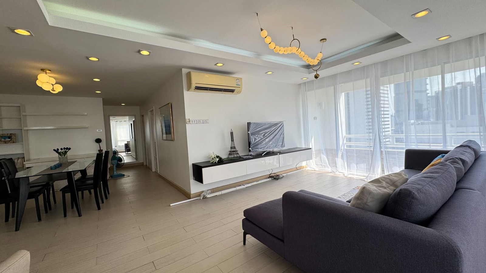 For Rent 3 Bedroom Condo at Srivara Mansion – Walking 5 Mins to MRT Thailand Cultural Centre For Rent 3 Bedroom Condo at Srivara Mansion – Walking 5 Mins to MRT Thailand Cultural Centre