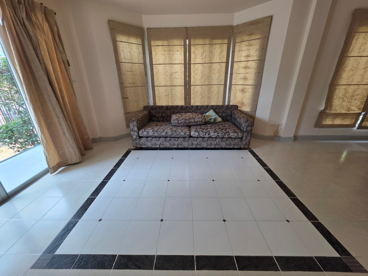 🟢 For sale/rent, 2-story detached house, Parichat Suwinthawong (Parichat Suwinthawong), with furniture, 3 air conditioners, shady atmosphere, pleasant. – รูปที่ 3
