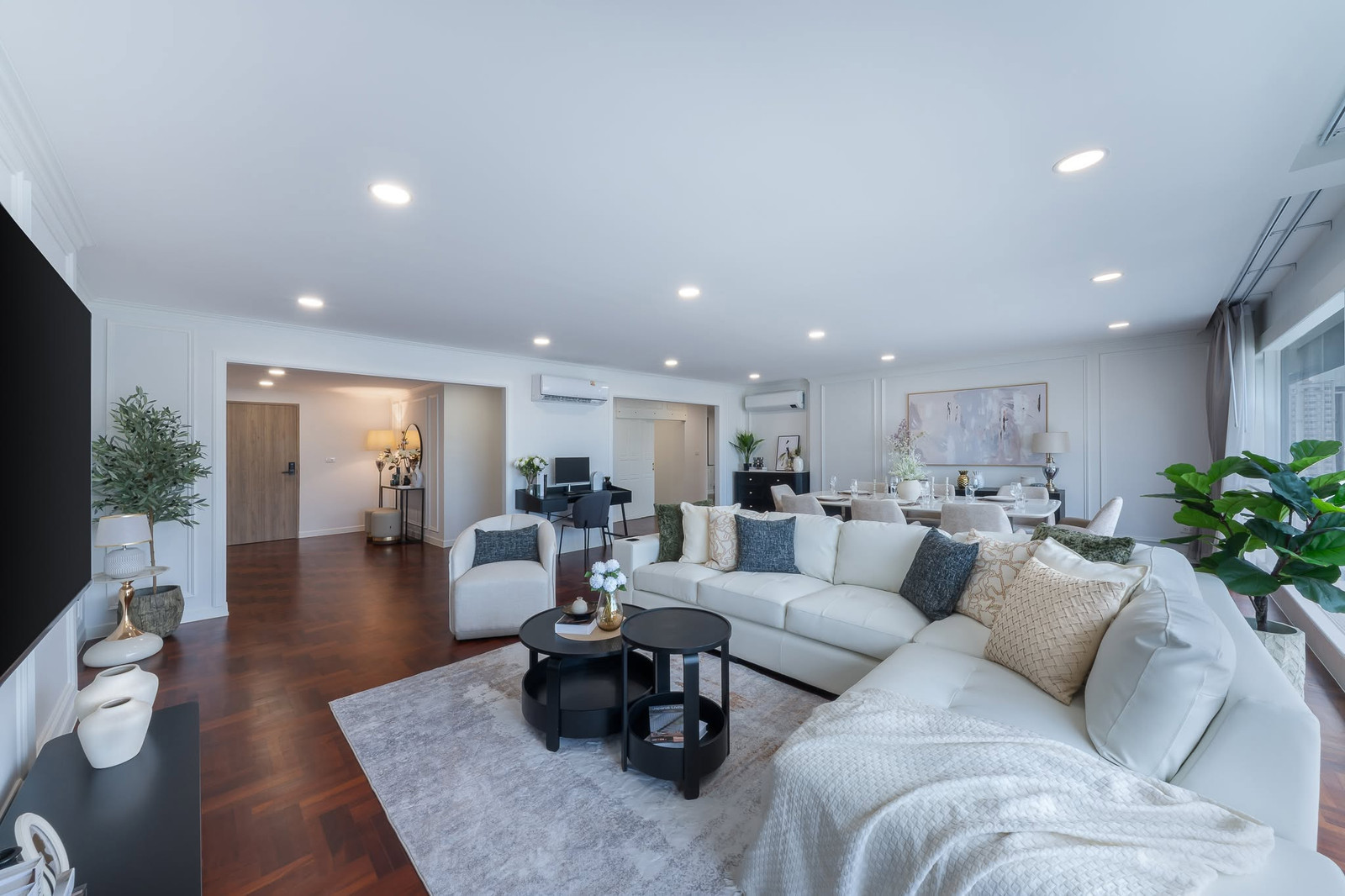 For Rent Sukhumvit Suite — 3 Bedroom | BTS Nana | Fully Furnished GTN-0937 For Rent Sukhumvit Suite — 3 Bedroom | BTS Nana | Fully Furnished GTN-0937