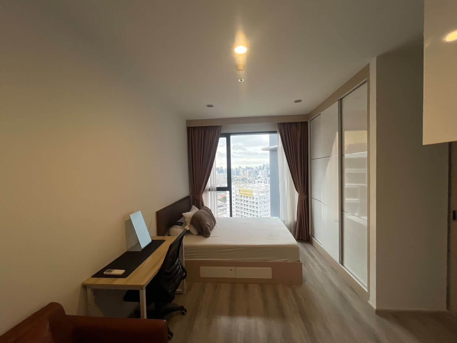 🩵🐳 Ideo mobi asoke 🐳🩵 1 BEDROOM + 1 BATHROOM | 28 SQ.M. - Rental Price : 18,000 Baht/month 🩵🐳 Ideo mobi asoke 🐳🩵 1 BEDROOM + 1 BATHROOM | 28 SQ.M. - Rental Price : 18,000 Baht/month
