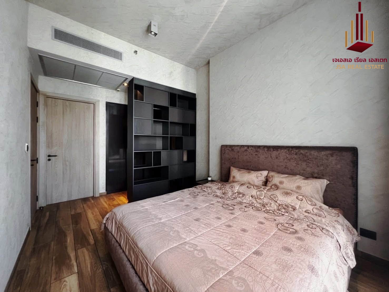 ✨ For Rent: The Lofts Asoke Condo ✨ 💰 Only 38,000 THB/month