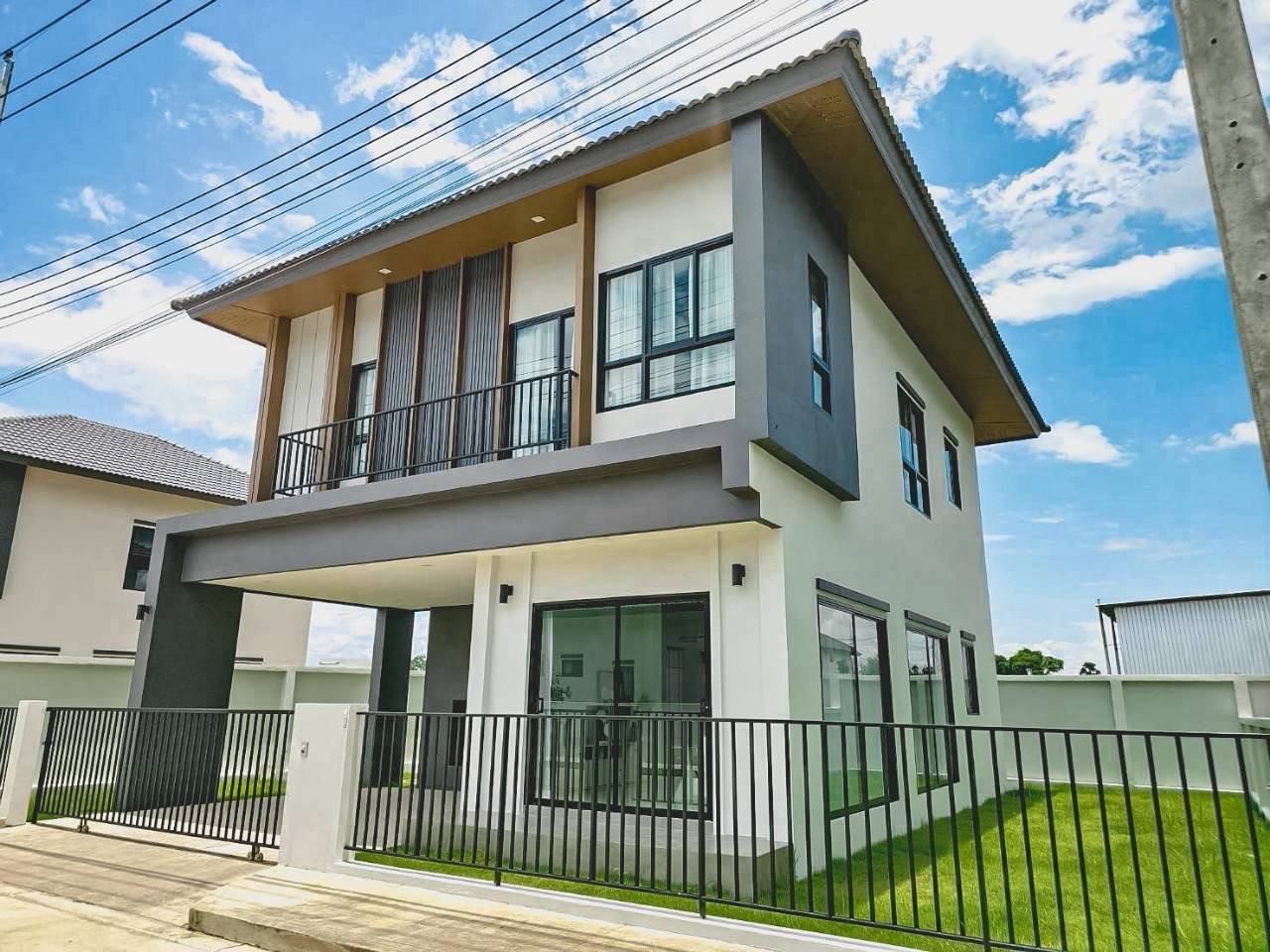 NEW HOUSES FOR RENT | SAN SAI LUANG, CHIANG MAI Ready to Move In | Approx. 177 Sq.m. | Single-Storey & 2-Storey Options NEW HOUSES FOR RENT | SAN SAI LUANG, CHIANG MAI Ready to Move In | Approx. 177 Sq.m. | Single-Storey & 2-Storey Options