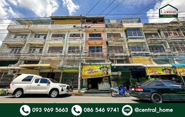 Commercial building, 4.5 floors, Petchkasem 48, on the roadside, cheapest in the Bang Khae - Phasi Charoen area. Commercial building, 4.5 floors, Petchkasem 48, on the roadside, cheapest in the Bang Khae - Phasi Charoen area.