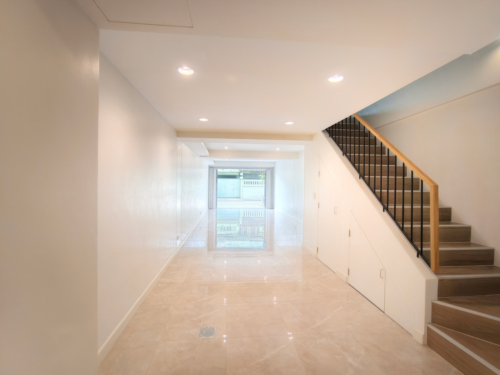ย่านพระราม 3 ✨ อาคารพาณิชย์รีโนเวทใหม่ ✨ ปล่อยเช่า 42,000.- – รูปที่ 4