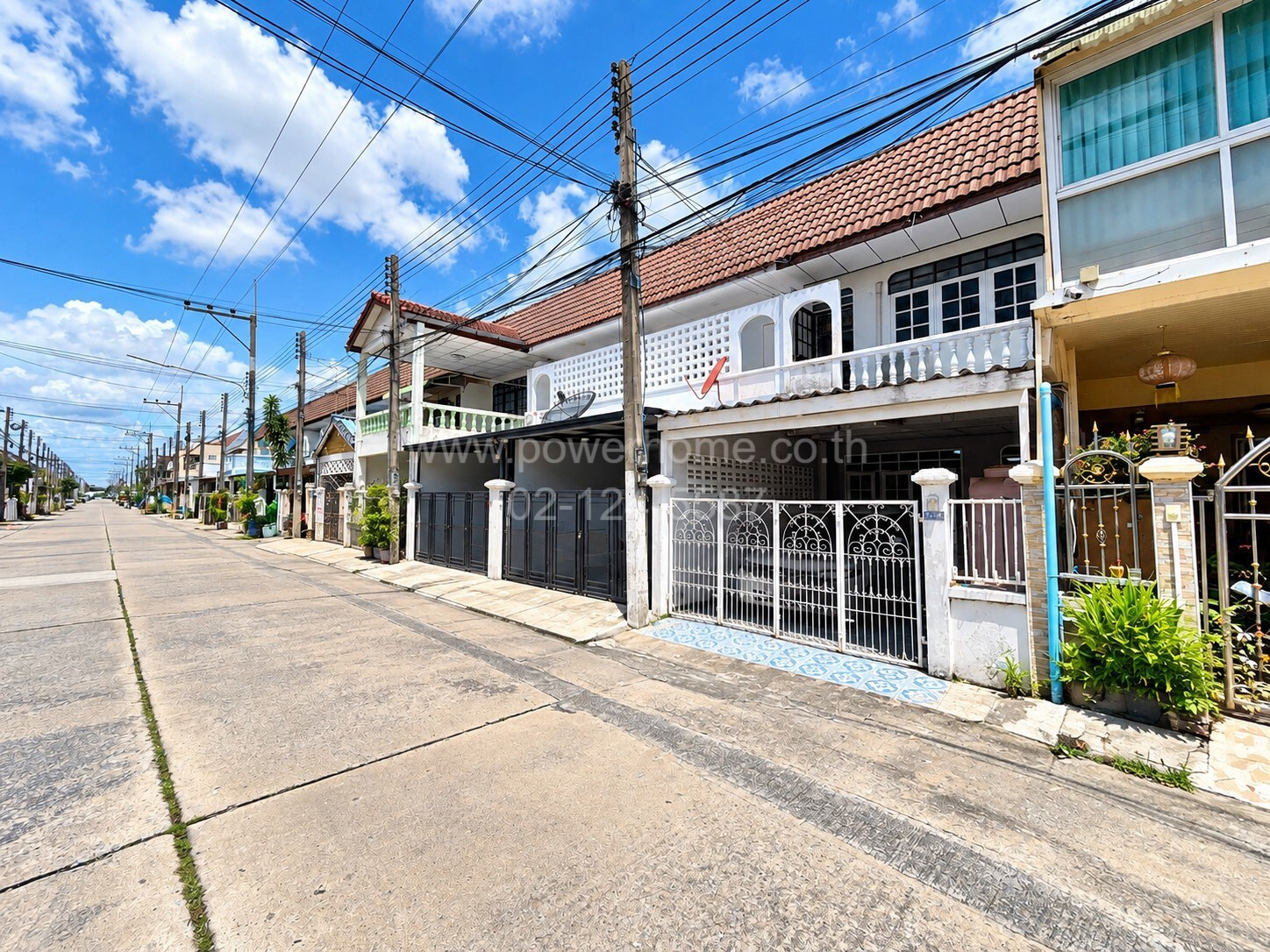 ทาวน์เฮ้าส์ 2ชั้น หมู่บ้านรัตนชัยวิลล่า 3 ทำเลดี ใกล้ตลาดสายสัมพันธ์ – รูปที่ 2