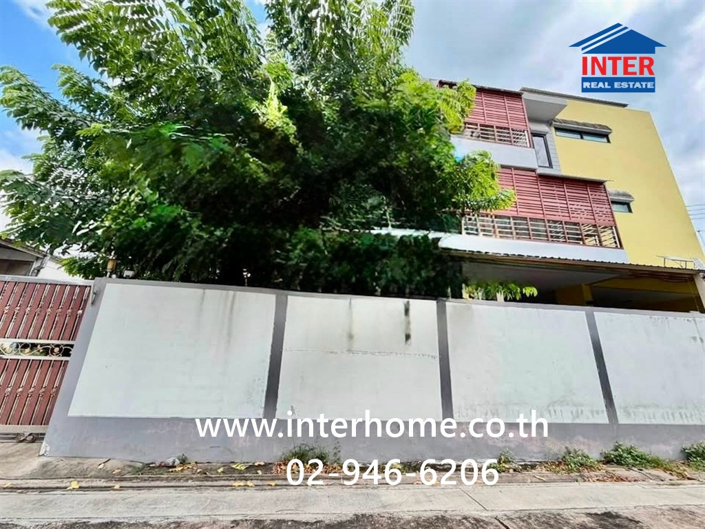 3-story detached house, 171 sq m. Detached house, Soi Inthamara 4 (Soi Phahonyothin 14), Sutthisan Winitchai Road, Phaya Thai District, Bangkok. 3-story detached house, 171 sq m. Detached house, Soi Inthamara 4 (Soi Phahonyothin 14), Sutthisan Winitchai Road, Phaya Thai District, Bangkok.