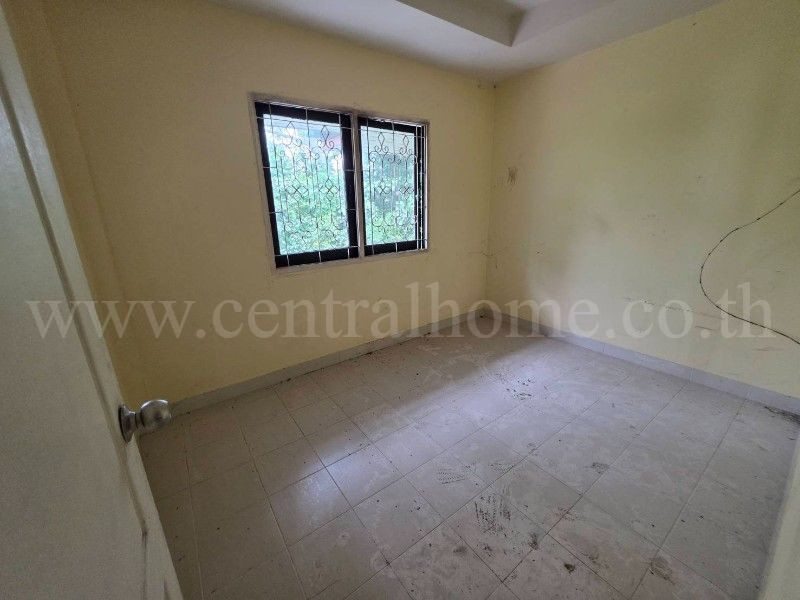 Single house with natural land, Soi Chomwihok, Khlong 5, area 2 ngan, cheap price. – รูปที่ 4