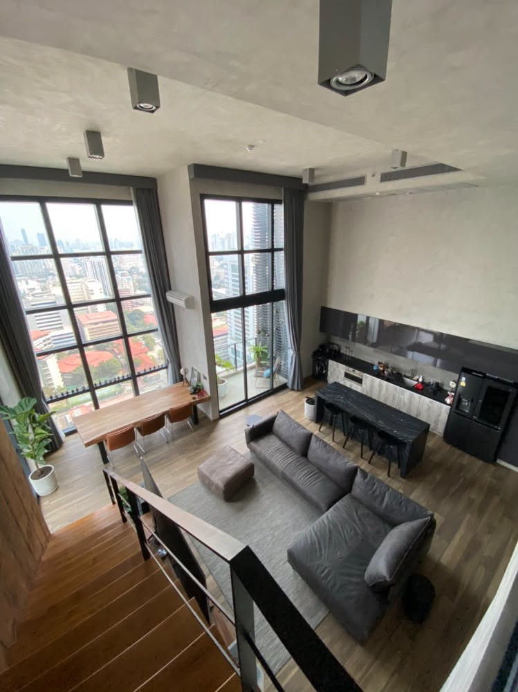 for rent The Lofts Asoke // 3b2b // 145 sq.m
