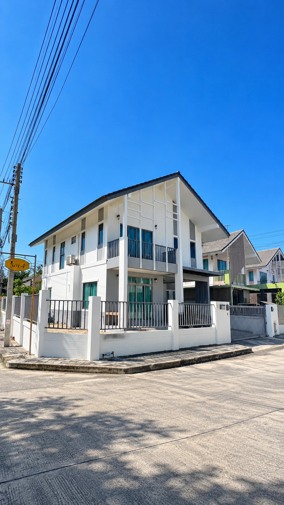 Investor's house, Magnolia Sriracha, appraised at 4.8 million baht, selling for 3.95 million baht, already rented. Investor's house, Magnolia Sriracha, appraised at 4.8 million baht, selling for 3.95 million baht, already rented.