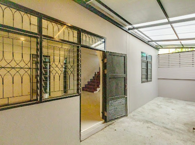 Charn at the Avenue.700m. MRT ChaengWatthana14 160m. Pink Line station. 3-story end-unit townhome – รูปที่ 3
