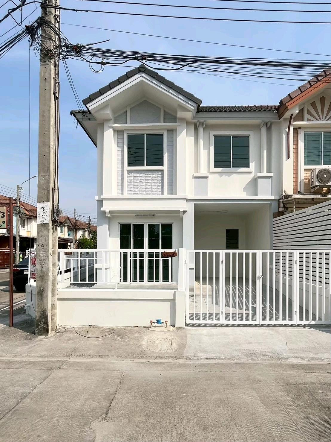 🏠 : ขายทาวน์โฮม 2 ชั้น หลังมุม หมู่บ้านพฤกษาวิลล์ 17 พุทธบูชา 36 🏷️ : 2.49 ลบ. 🏠 : ขายทาวน์โฮม 2 ชั้น หลังมุม หมู่บ้านพฤกษาวิลล์ 17 พุทธบูชา 36 🏷️ : 2.49 ลบ.