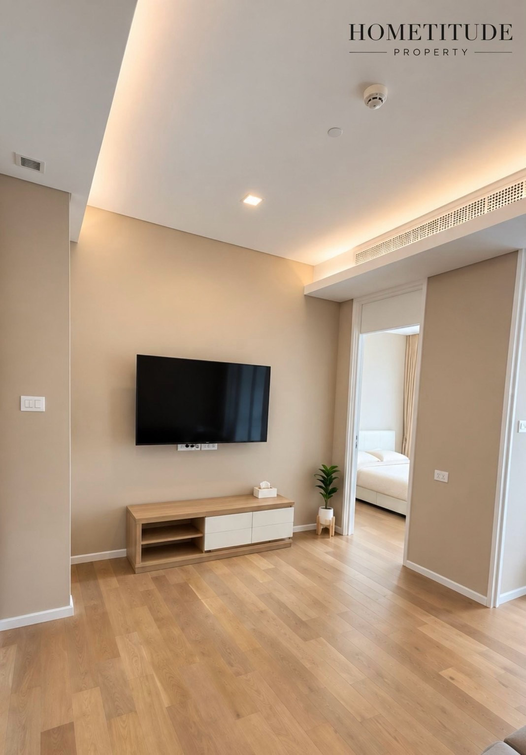 🎉For rent THE SAINT RESIDENCES Lat Phrao Intersection 🌈 Rent only 17,000 baht/month (large room 36 sq m.) 🚝 Near MRT Phahon Yothin about 350 meters.