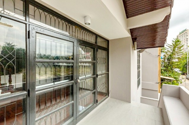 Charn at the Avenue.700m. MRT ChaengWatthana14 160m. Pink Line station. 3-story end-unit townhome – รูปที่ 4
