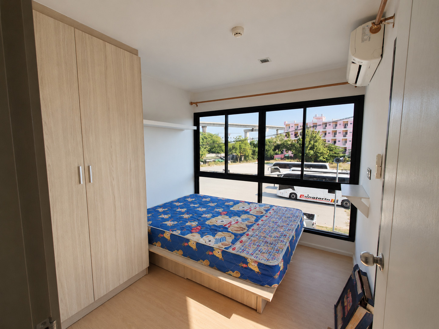 🏡 คอนโด 1 ห้องนอน ใกล้ BTS ช้างเอราวัณ  🏡 ทรอปิคาน่า บีทีเอส เอราวัณ