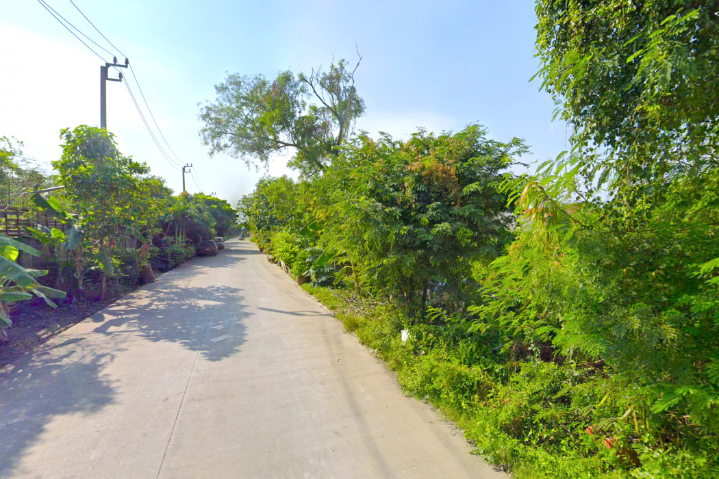 Land for sale, Soi Watcharaphon 1-10, size 200 sq m, near Theparak Road, 850 m. KK Land for sale, Soi Watcharaphon 1-10, size 200 sq m, near Theparak Road, 850 m. KK