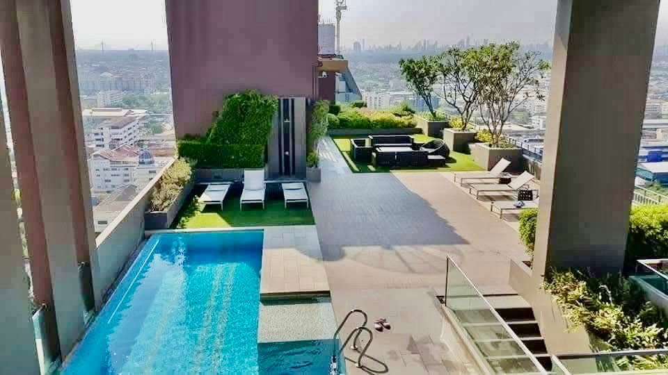 urgent! Selling at a loss/renting out Condo the gallery Bearing, 2 bedrooms, 2 bathrooms, size 58.75 sq m, 22nd floor. urgent! Selling at a loss/renting out Condo the gallery Bearing, 2 bedrooms, 2 bathrooms, size 58.75 sq m, 22nd floor.