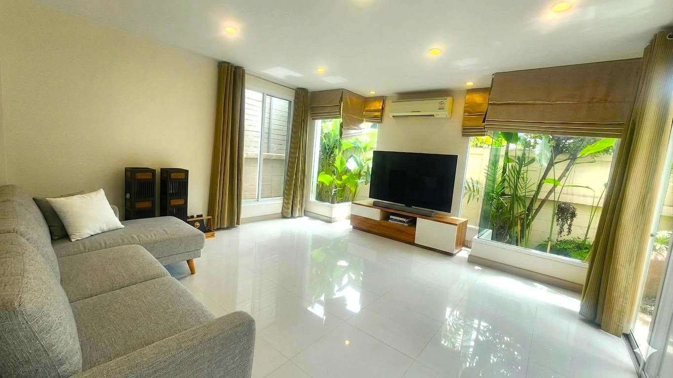 🏡 PRIVATE HOUSE | SUKHUMVIT 49  | PET FRIENDLY |  PRIVATE GARDEN – รูปที่ 3