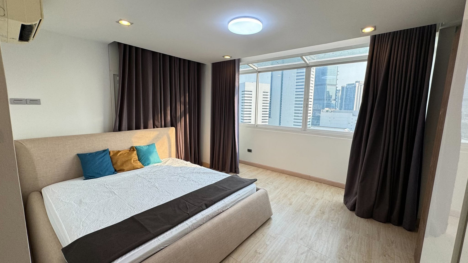 For Rent 3 Bedroom Condo at Srivara Mansion – Walking 5 Mins to MRT Thailand Cultural Centre  – รูปที่ 2